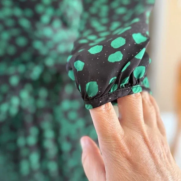 Cynthia Rowley Green Polka Dot Wrap Dress Black Long Sleeve V-Neck Size 0 - Picture 5 of 13